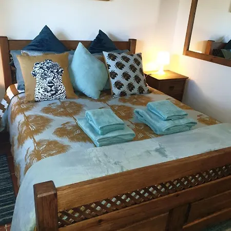 木屋 Sondela Self Catering *