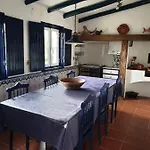 Sondela Self Catering * São Martinho do Porto