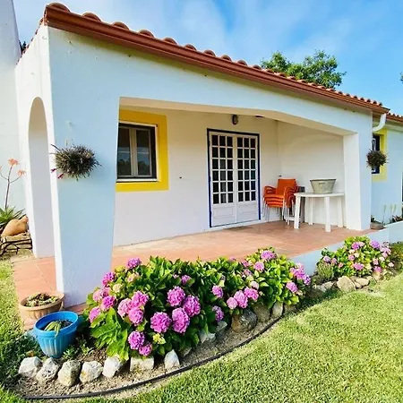 Sondela Self Catering Alpehytte São Martinho do Porto