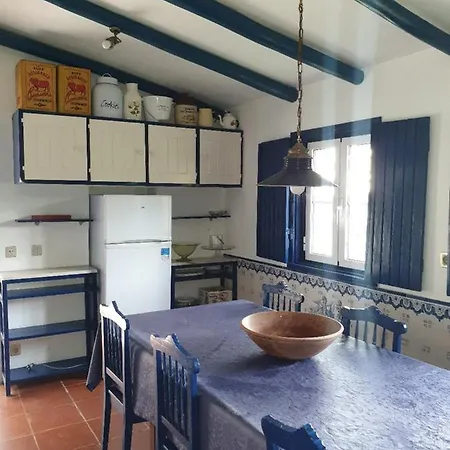 Sondela Self Catering Chalet São Martinho do Porto